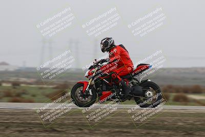 media/Nov-29-2025-TrackDaz (Sat) [[10ae2d9bce]]/B Group/Session 4 (Wheelie Bump)/